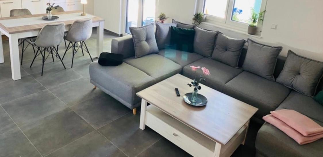 Casaina Apartment Weisweil  Ngoại thất bức ảnh